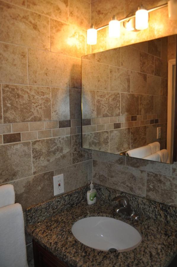 Lovely 3-Bd, Walk To Bars, 9 Min Drive From Beach! Heated Pool. Форт Лодърдейл Екстериор снимка